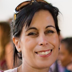 Dr Helen Sammons
